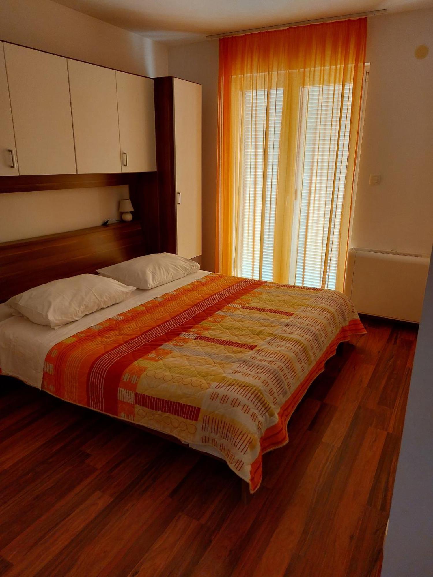 Apartments Palit Раб Экстерьер фото